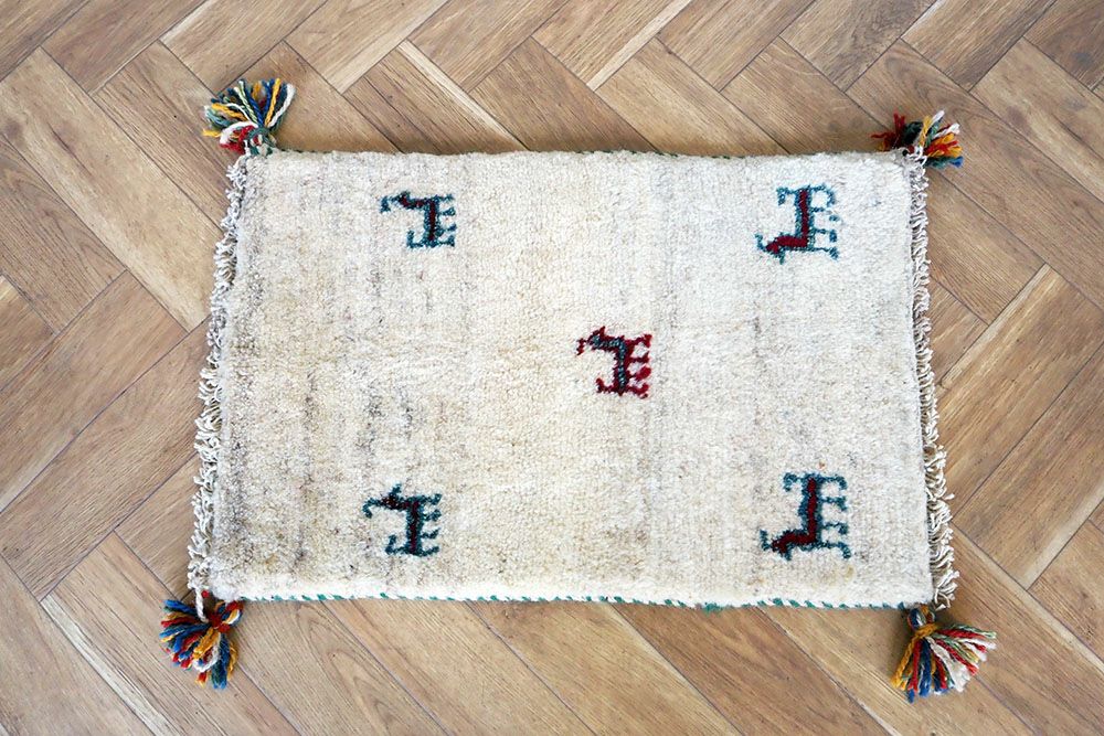 イラン遊牧民の手織りギャッベ・スクエア 40x60cmを通販する東京の