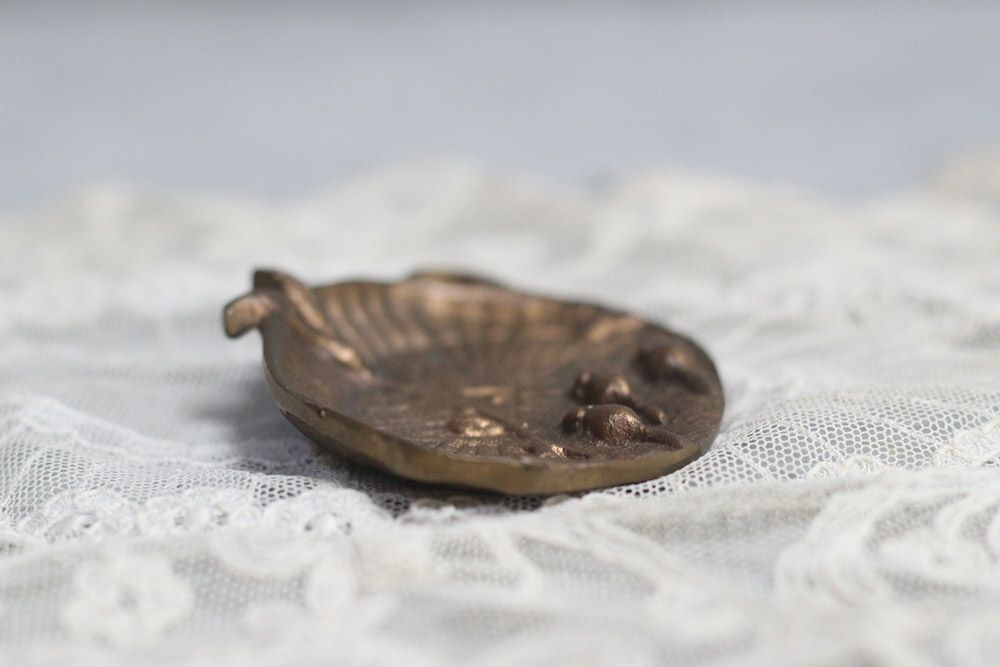 アンティーク ブラストレイ 蝸牛. 自然のモチーフを装飾に取り入れたアールヌゥーボー様式の小さなトレイ3
