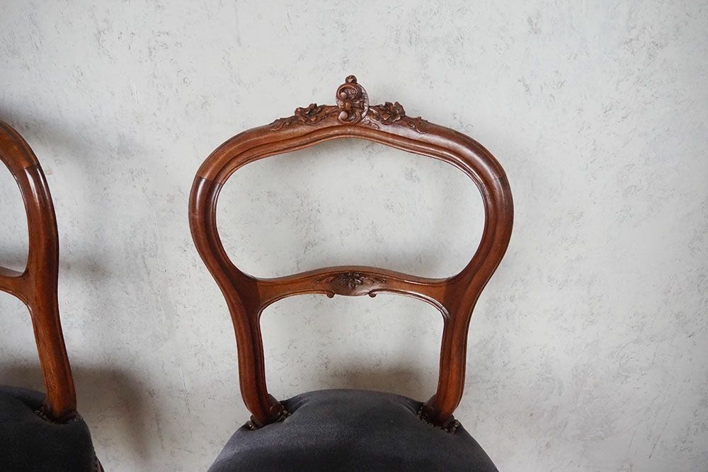 アンティーク バルーンバックチェアルイ15世様式 フランス 美しい背もたれの装飾の椅子