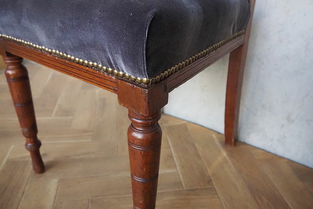 アンティークチェア マホガニー フランス バックレストの優雅な装飾の椅子12