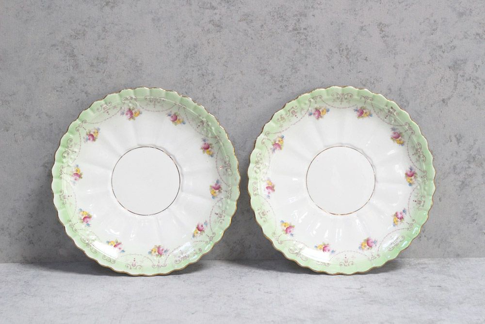 アンティークプレートイギリス ROYAL ALBERT CROWN CHINA1