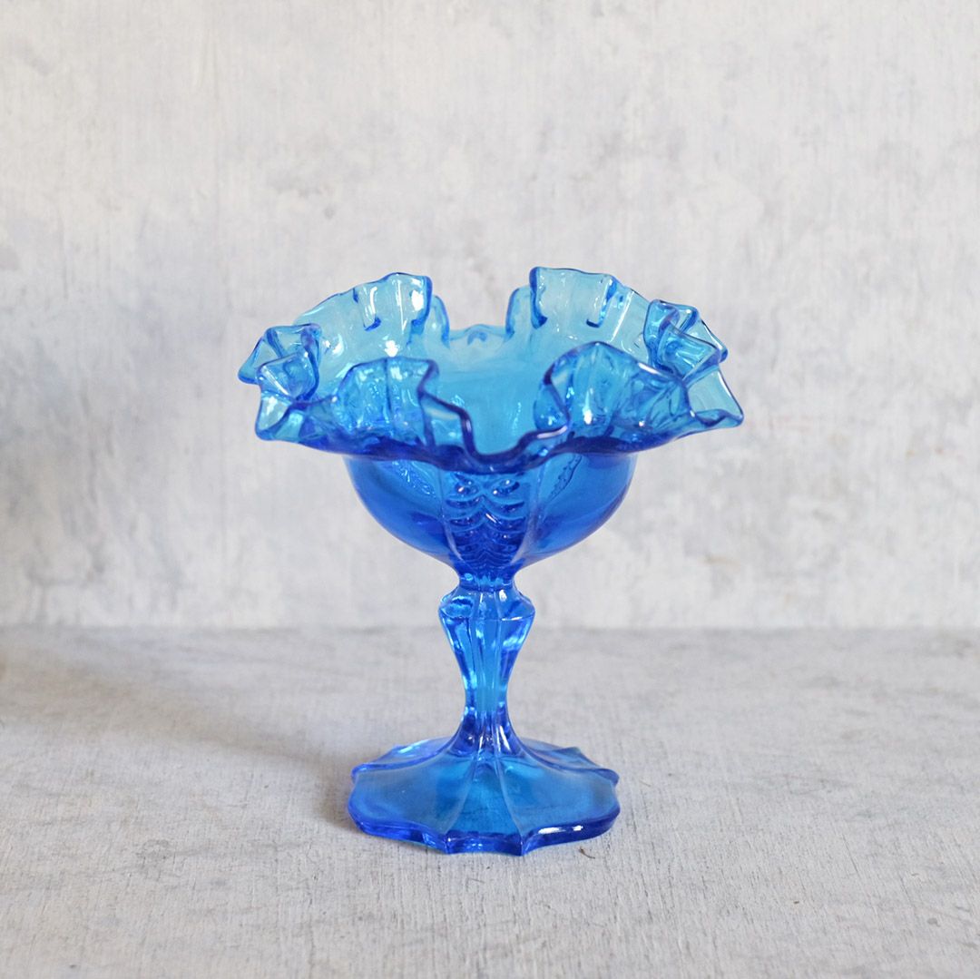 アンティーク コンポティエ フリル ブルーガラスフランス 足付き青いガラス