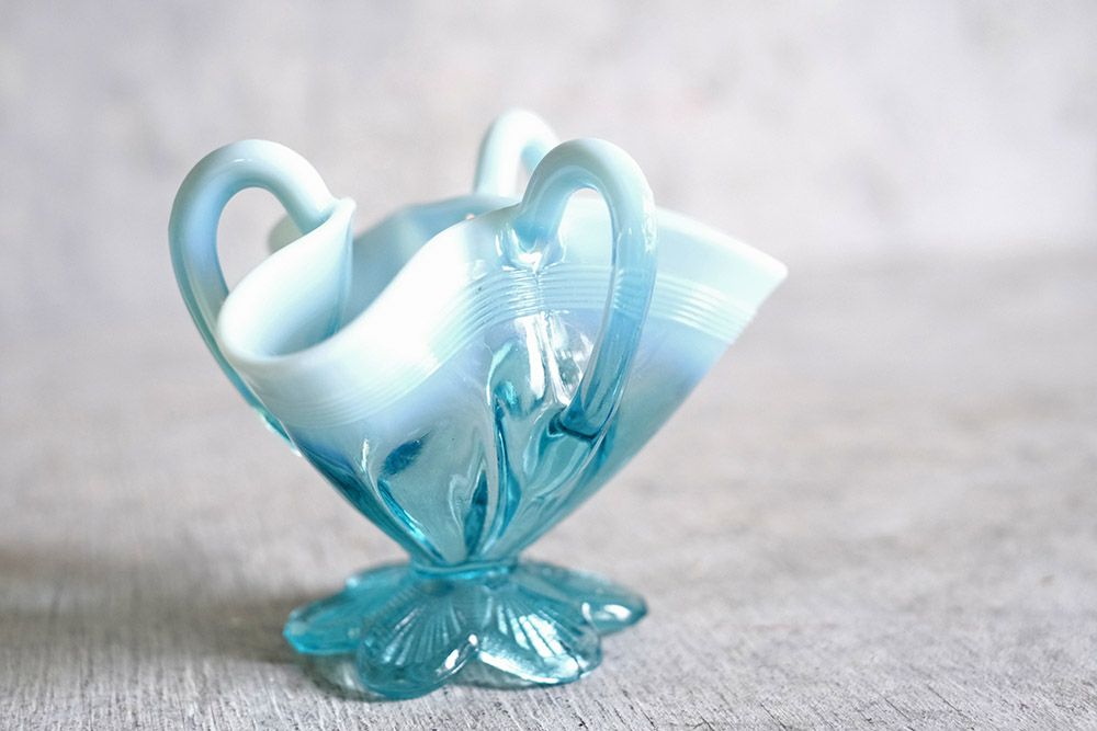 【正規品HOT】ヴァセリンガラス　アンティーク　花瓶　オブジェ 工芸品