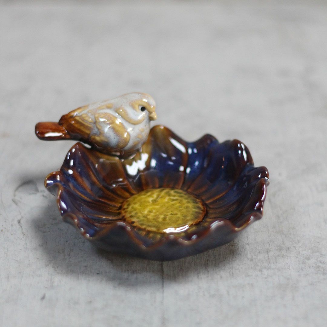 かわいい陶器のバードトレイ 花と小鳥 アクセサリー 収納 おしゃれな 
