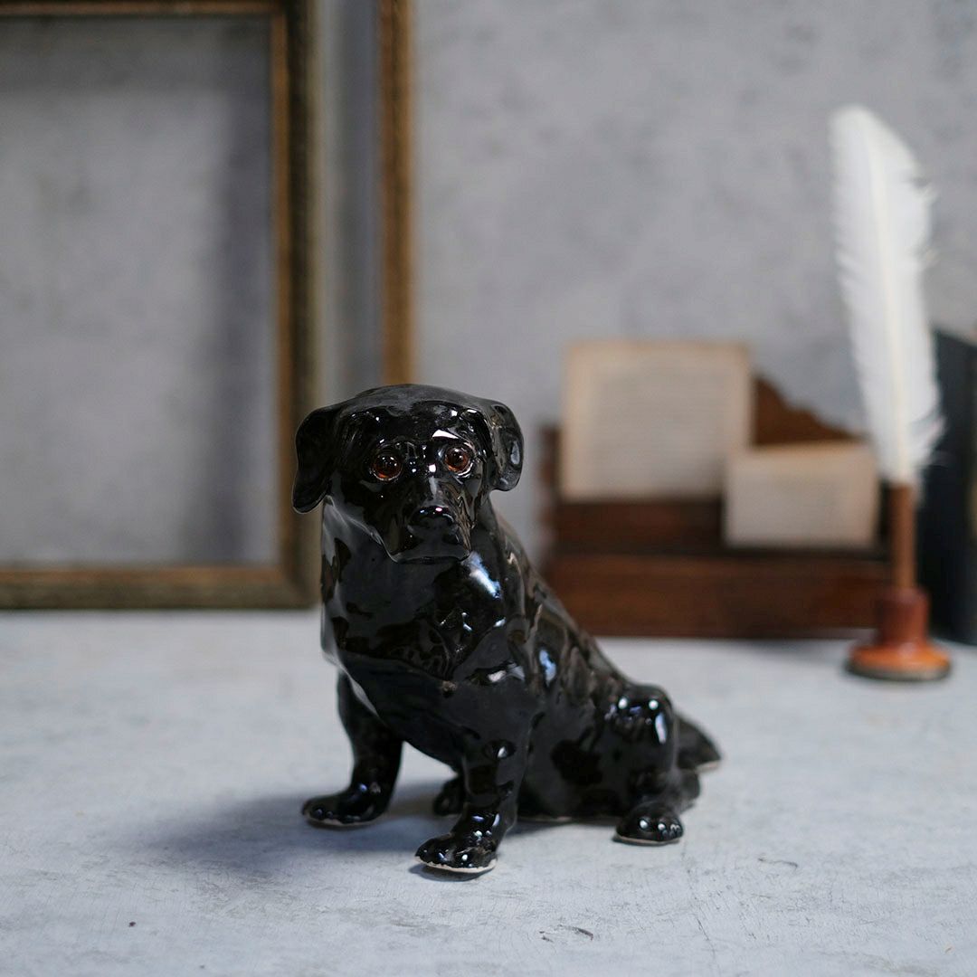 ヴィンテージ WINSTANLEY DOG/ケンジントンドッグ 黒いラブラドール イギリス 陶芸作家Jenny Winstanley 置物