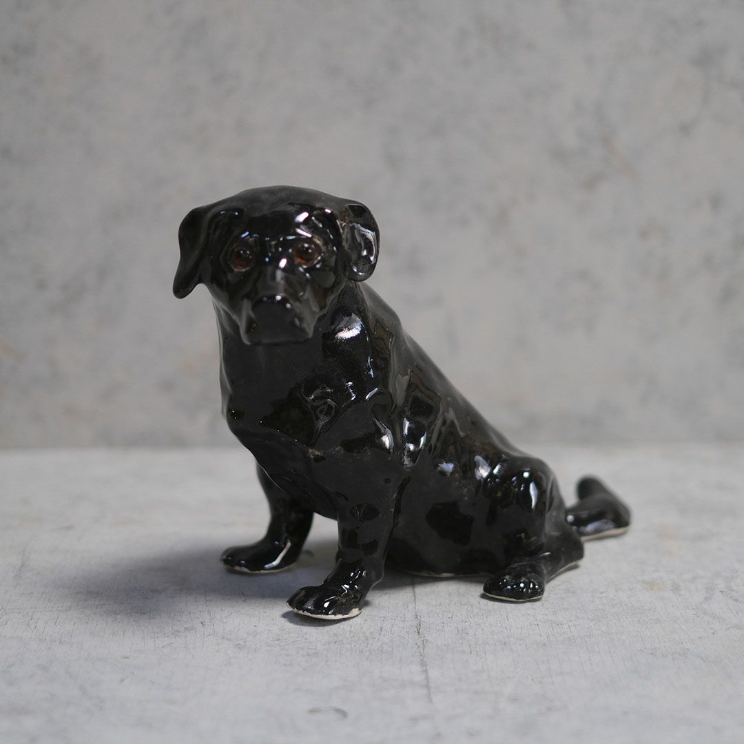 ヴィンテージ WINSTANLEY DOG/ケンジントンドッグ 黒いラブラドール イギリス 陶芸作家Jenny Winstanley 置物１