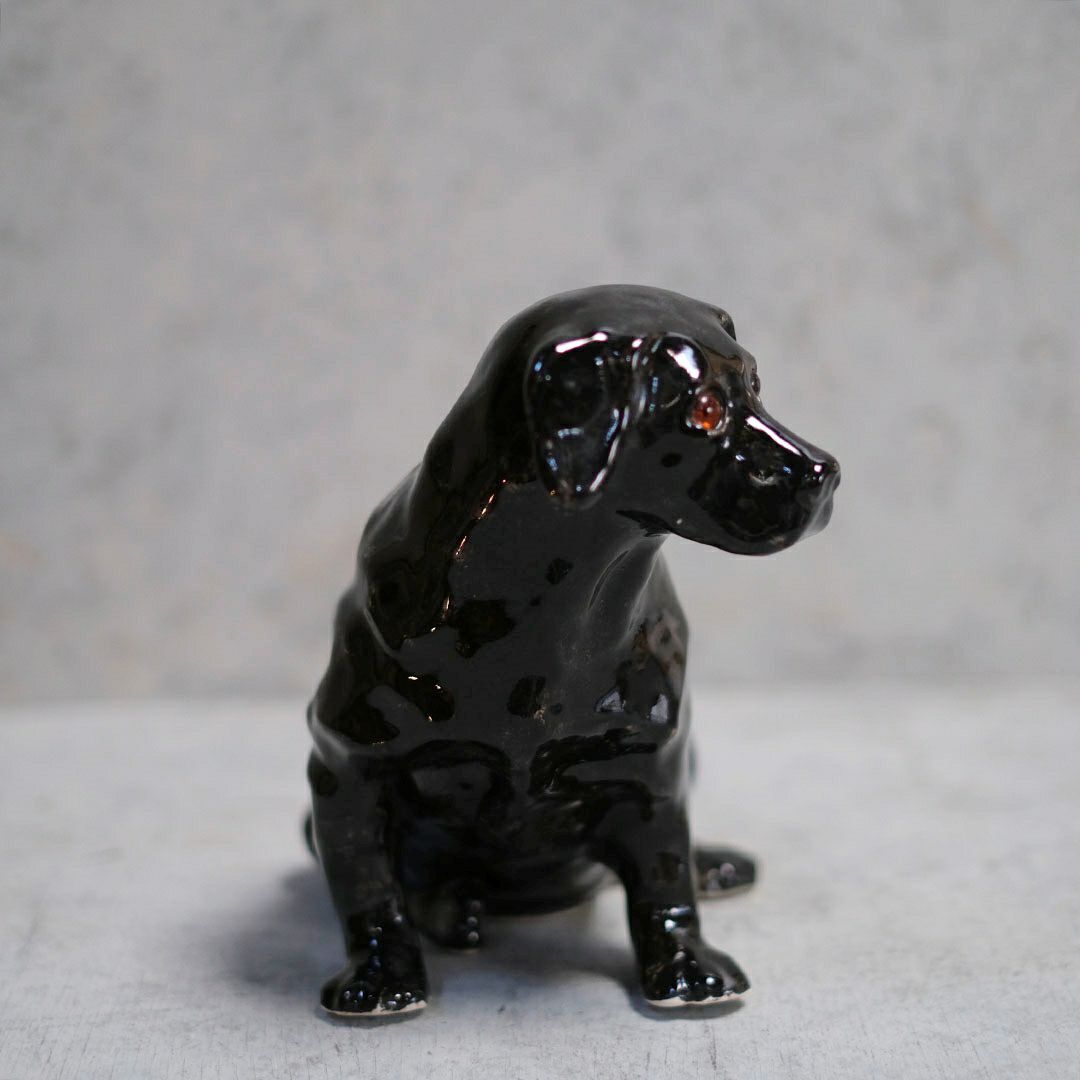ヴィンテージ WINSTANLEY DOG/ケンジントンドッグ 黒いラブラドール イギリス 陶芸作家Jenny Winstanley 置物２