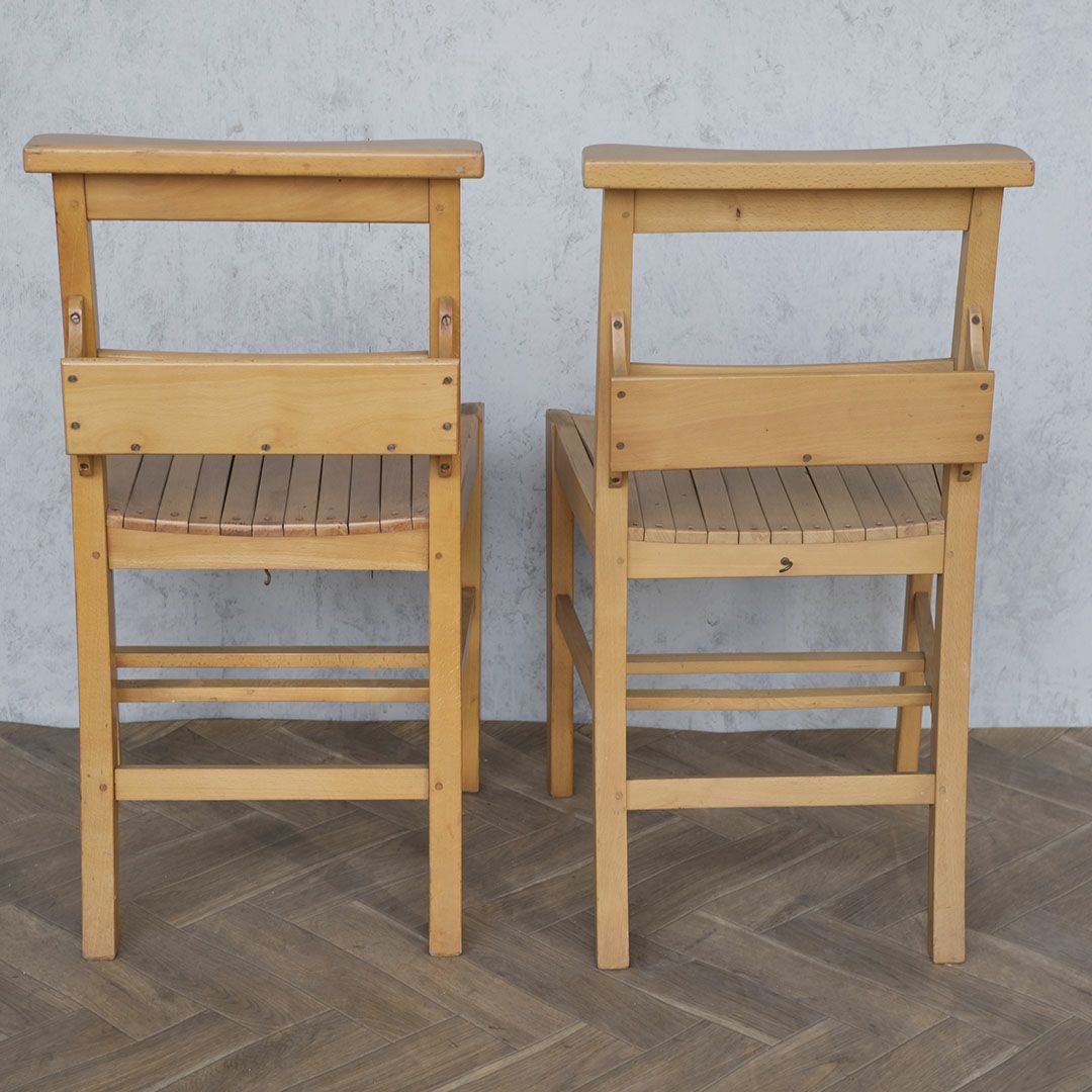 ヴィンテージ チャーチチェア 背面に聖書収納スペースのあるナチュラルな教会椅子