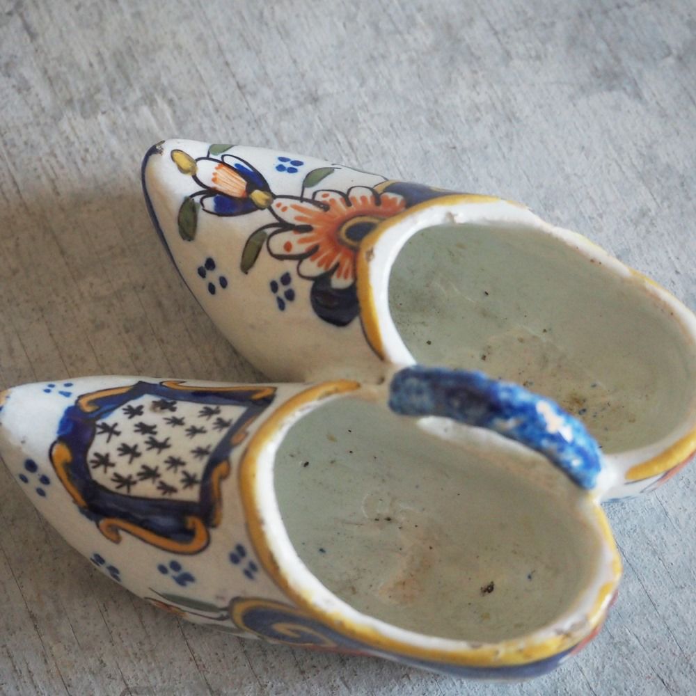 アンティーク ポーセリンシューズ フランス 小さな陶器の靴 フィギュリン