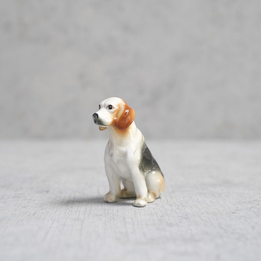 アンティーク 犬のフィギュリン 陶器人形1