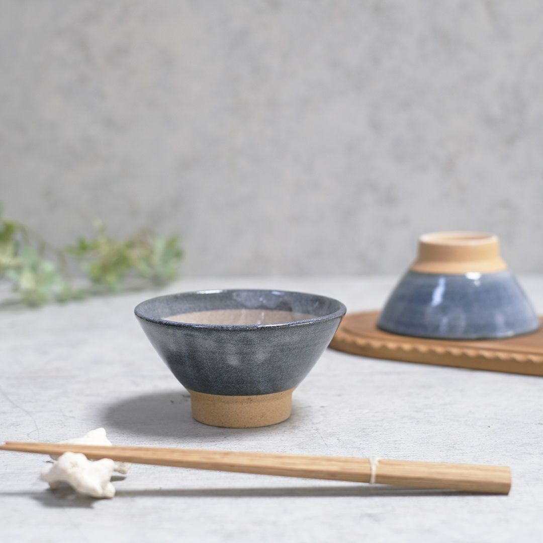 美濃焼 茶碗 青 飯椀 手触りの良い土の質感陶器