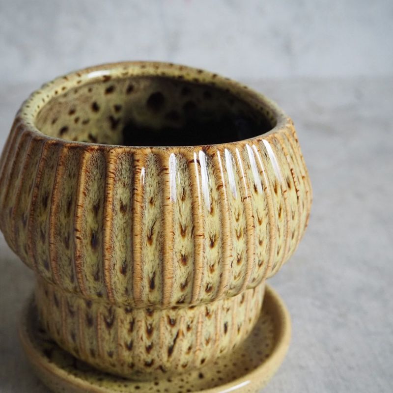 陶器のプランター イエローLサイズ オブジェのようなアート系