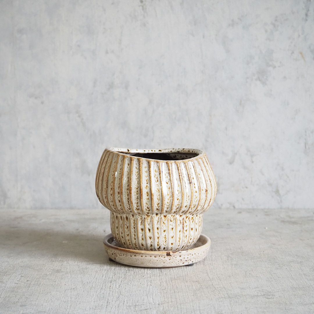 陶器のプランター ホワイトSサイズ オブジェのようなアート系鉢植え の