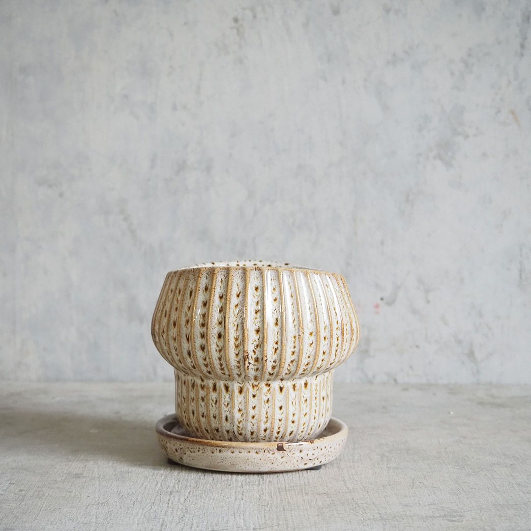 陶器のプランター ホワイトSサイズ オブジェのようなアート系鉢植え の