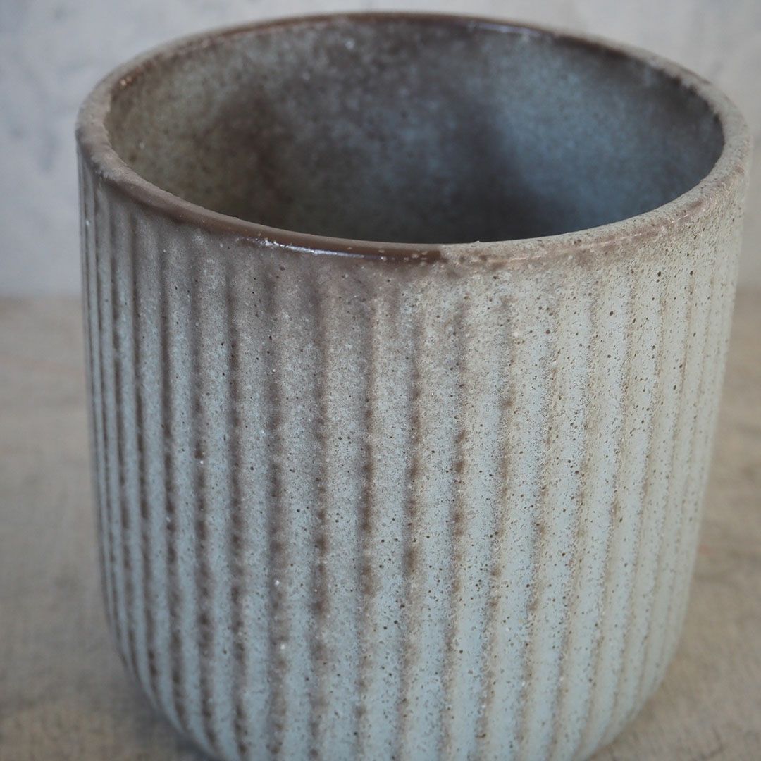 陶器のプランター シンプルなラインデザイン 鉢植え ブルーグレイ