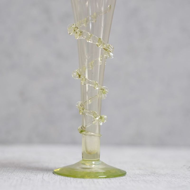 アンティークフラワーベース レッド オパールセントグラス 花瓶 