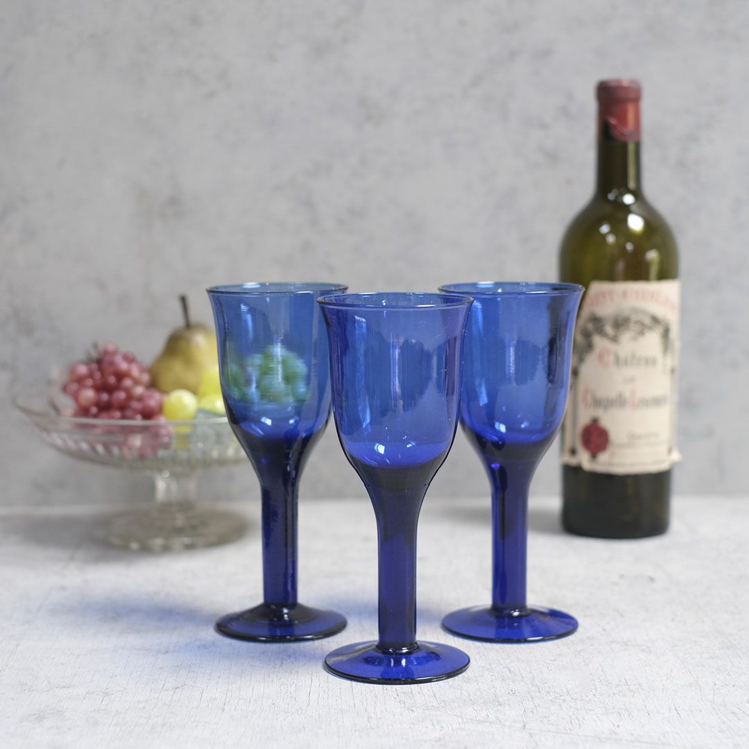 ヴィンテージワイングラス イギリス コバルトブルー 吹きガラス