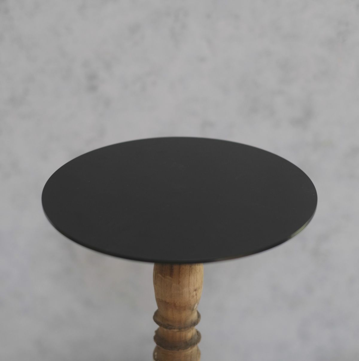 古材のウッドスピンドルディスプレイスタンドM