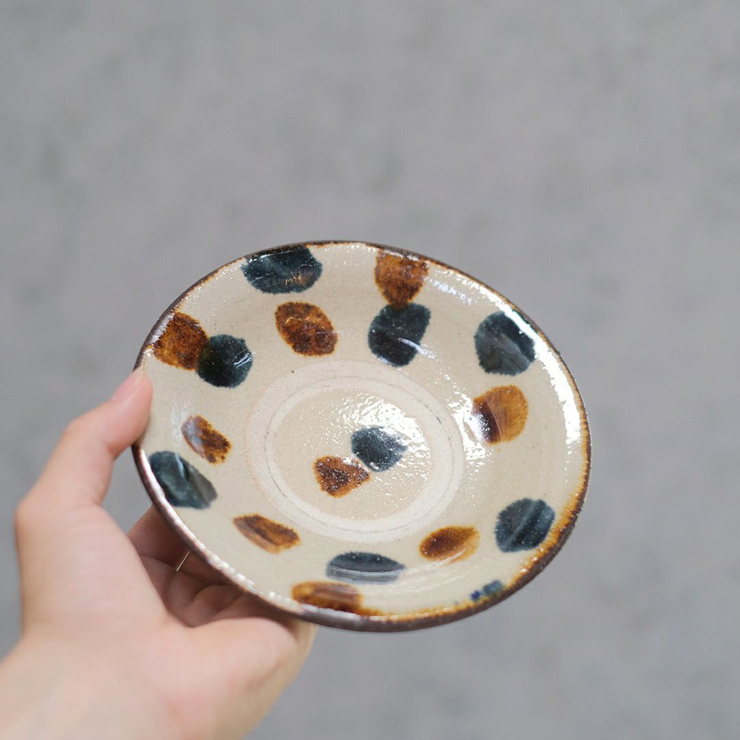 やちむん 沖縄 松田共司 5寸皿 点打ち 読谷村北窯 一点物 の通販
