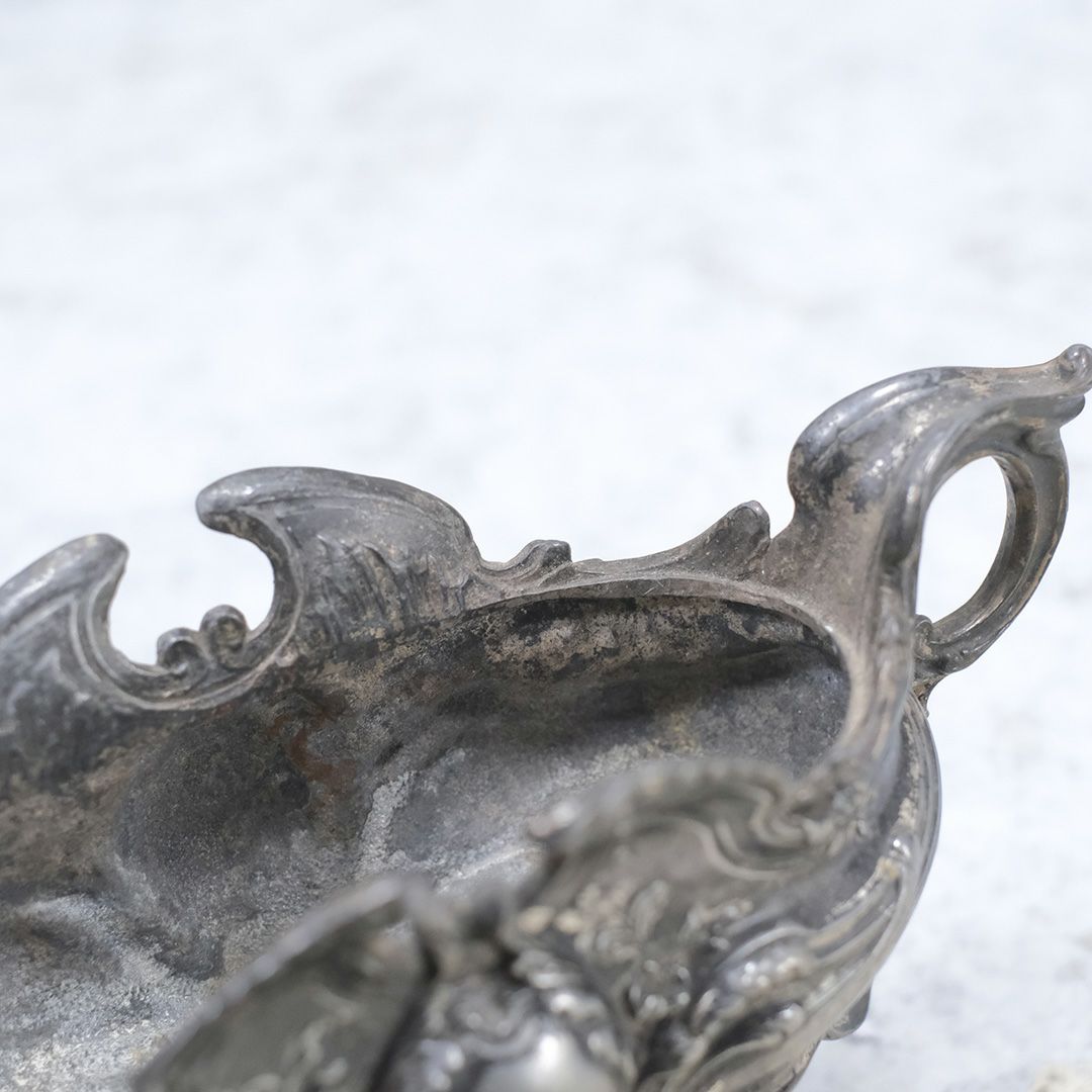 アンティーク ブラスジャルディニエール フランスらしいロココ様式を取り入れた優雅なデザイン4