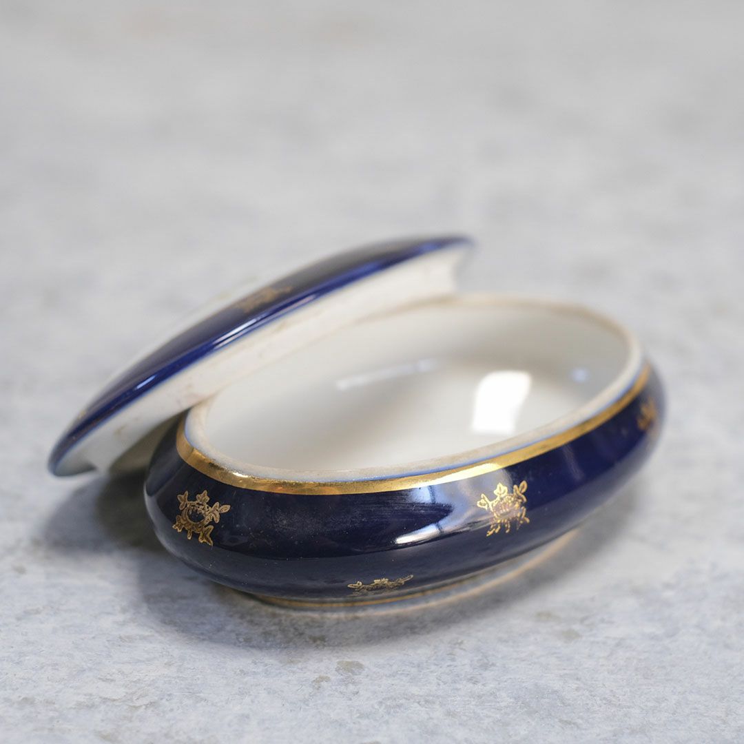 アンティーク小物入れ LIMOGES(リモージュ) フランス 陶器のケース