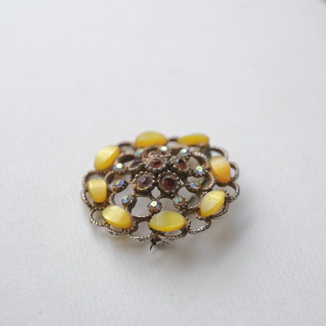 ヴィンテージコスチュームジュエリー イギリス ブローチ2