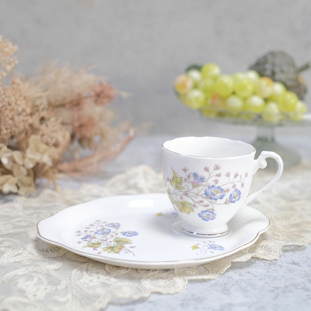 ヴィンテージカップ&ソーサ Royal Grafton(ロイヤルグラフトン) イギリス