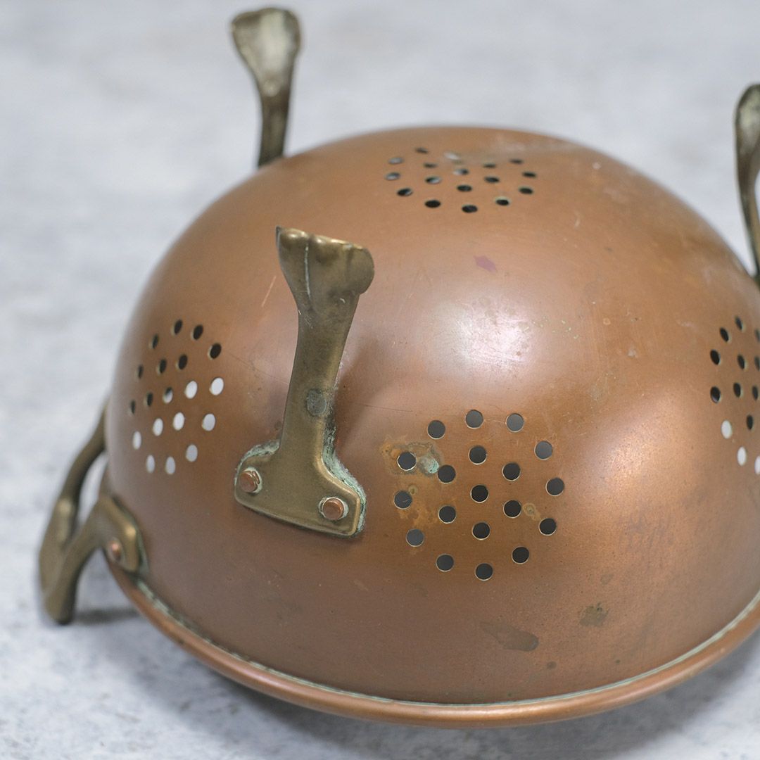 アンティーク コッパーコランダー 珍しい銅製 フランス 水切りざる 猫足
