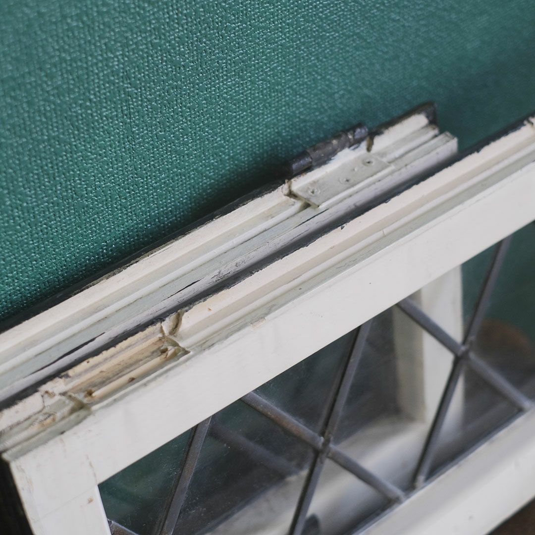 ヴィンテージ格子の小さなステンドグラス イギリス 古民家の窓 建具