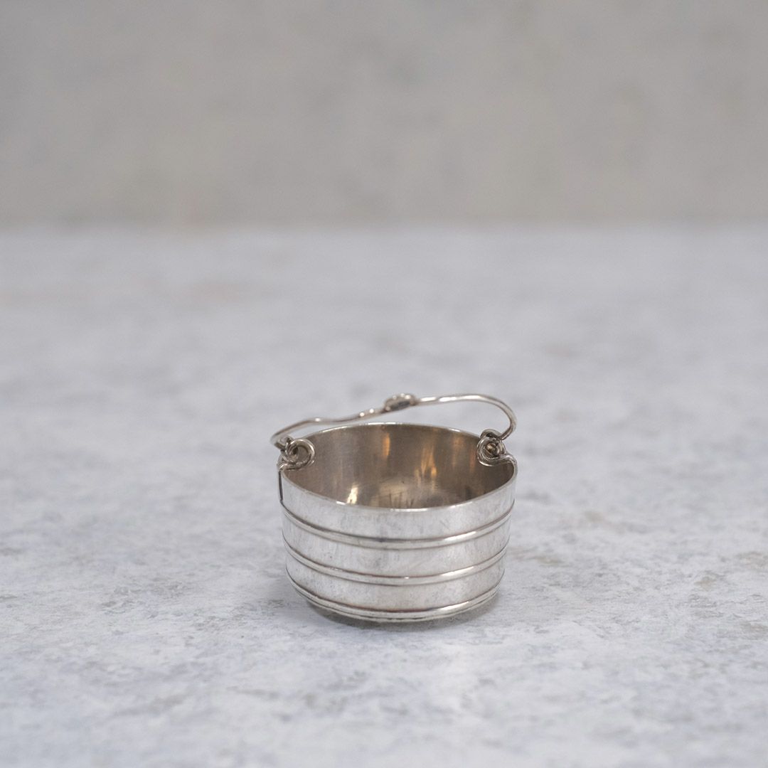 アンティークパソワール フランス ティーストレーナー シルバープレート製3