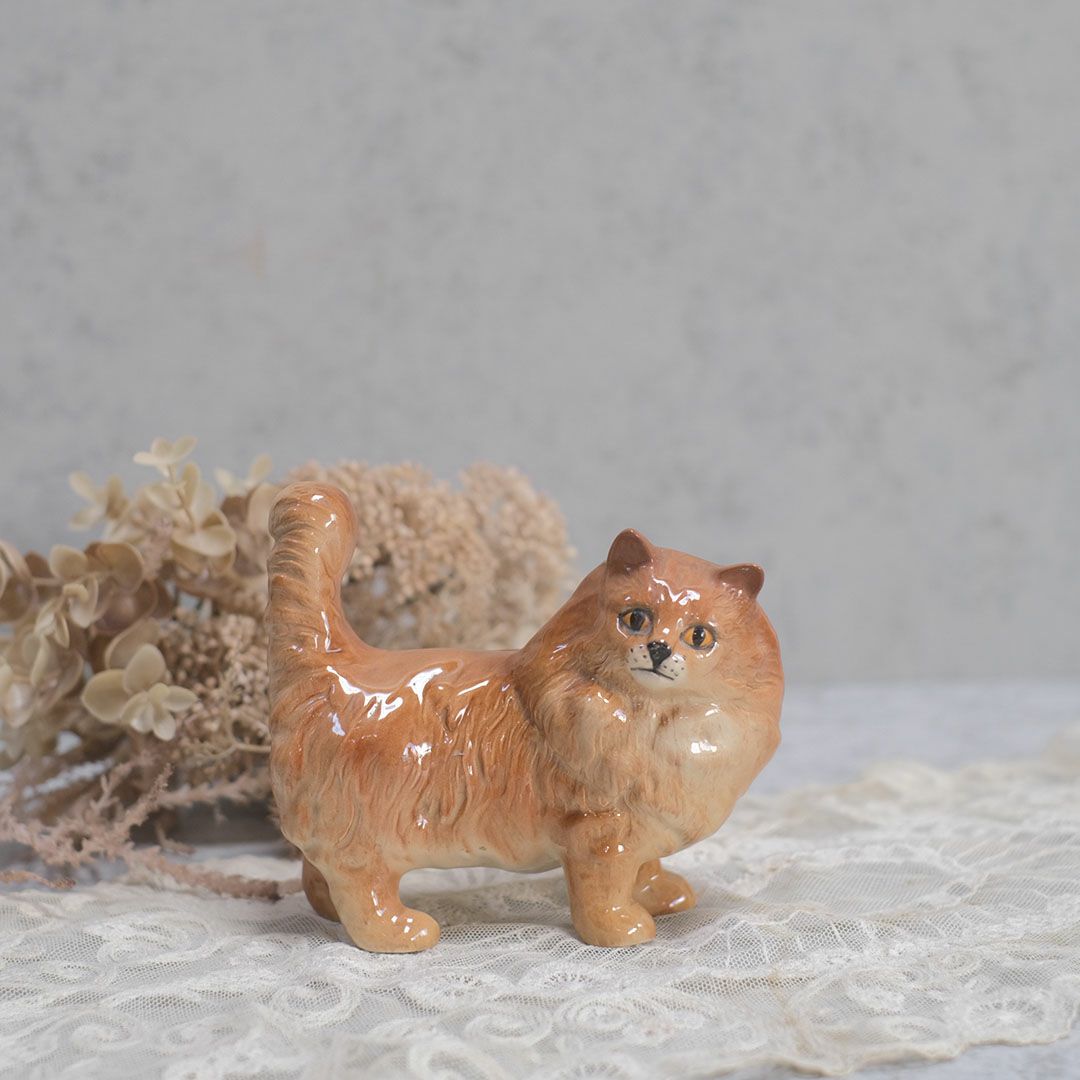 　ヴィンテージフィギュリン 猫の置物 イギリス BESWICK ベスウィック