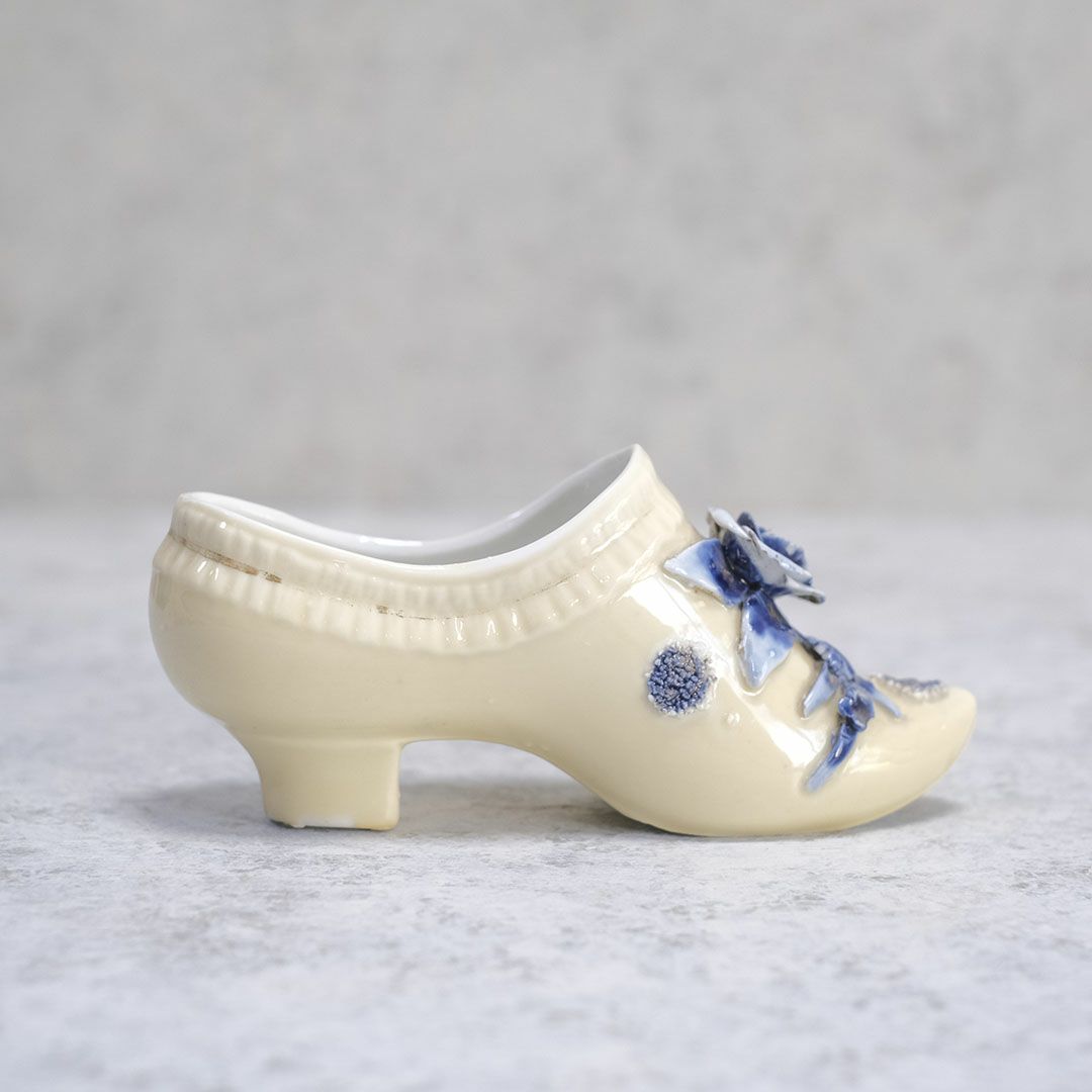 ヴィンテージ ポーセリンシューズトリンケット フランス 小さな陶器の靴 置物3