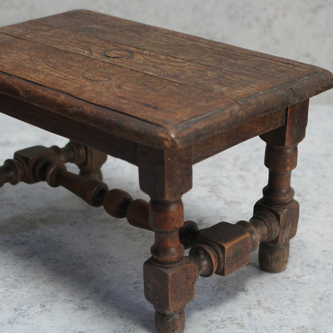 アンティークスツール フランス 濃い茶色天然木 アンティーク家具4