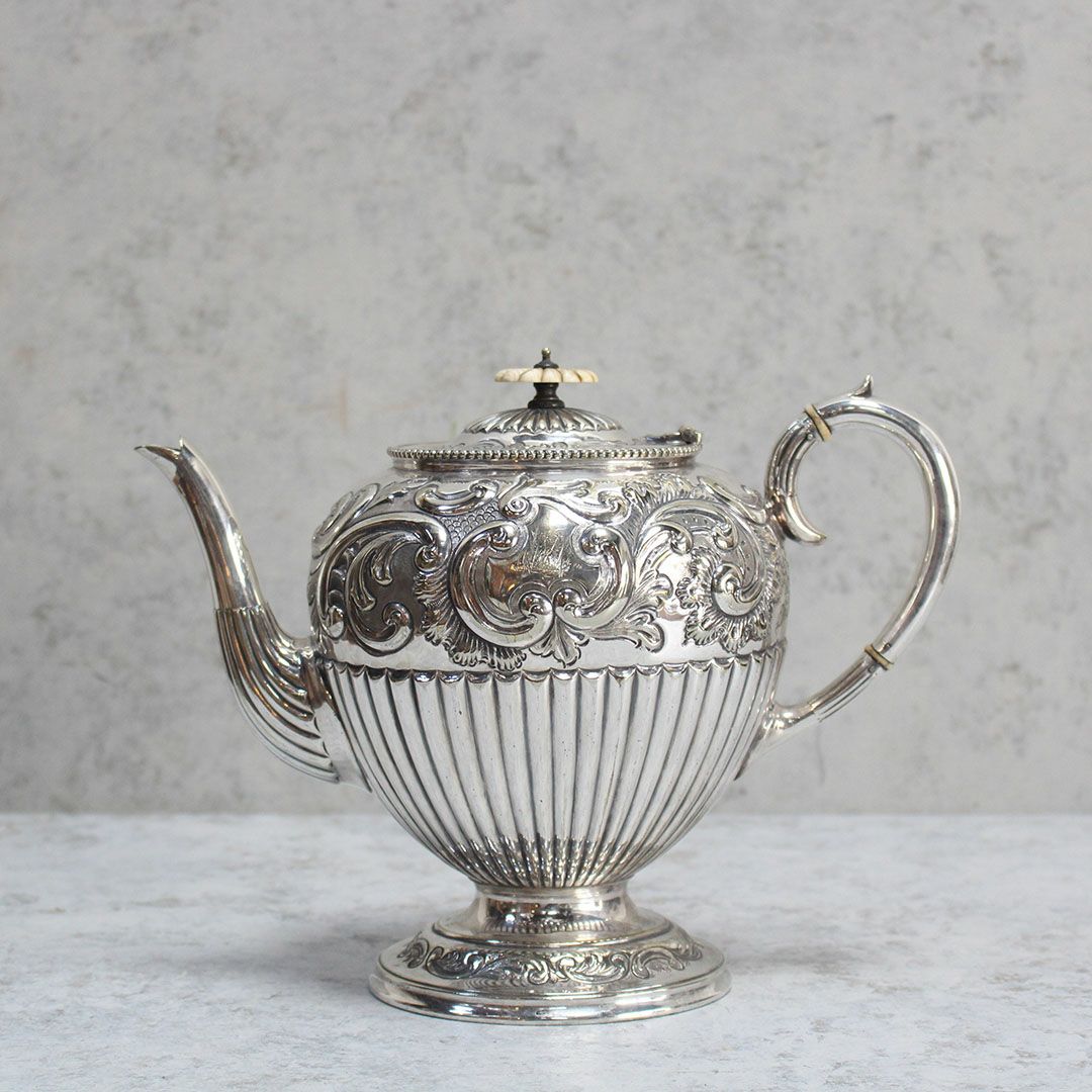 ｃアンティーク シルバープレートティーポット ヴィクトリアンロココ 自然主義的なアカンサスモチーフ装ｃ