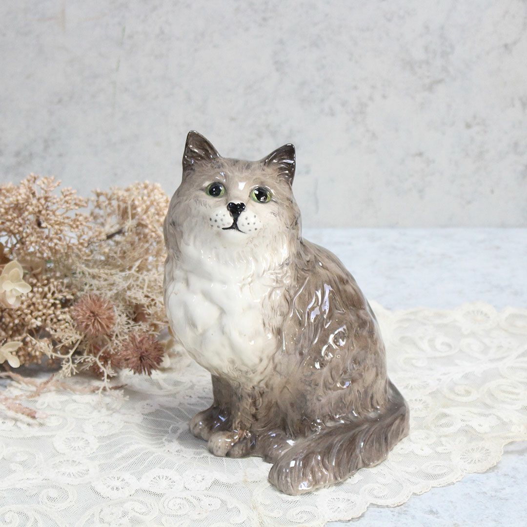 ヴィンテージオブジェ 猫の置物 フィギュリン イギリス