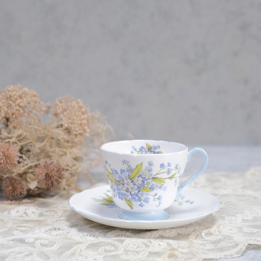 アンティークカップ＆ソーサ Shelley(シェリー)勿忘草 イギリス ティーカップトリオ/アンティーク食器