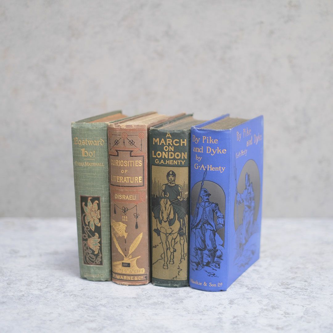 アンティーク本 イギリスの古い児童書 カラフルな表紙