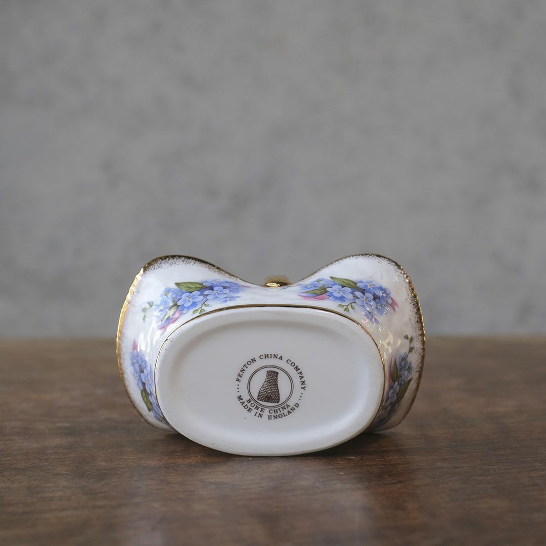 ヴィンテージ小物入れ 籠 イギリス 陶器ミニバスケット