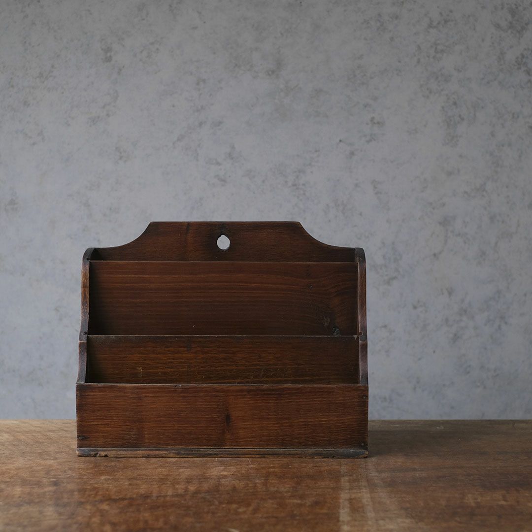 アンティーク 木製レターラック　書類や文房具の卓上収納ボックス2