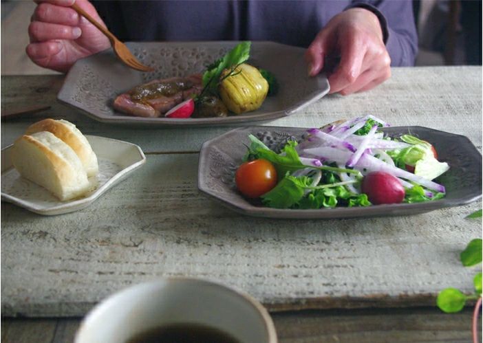 益子焼 kukka(クッカ) 八角皿 大 26cm ココアグレー色 わかさま陶芸 若林健吾1