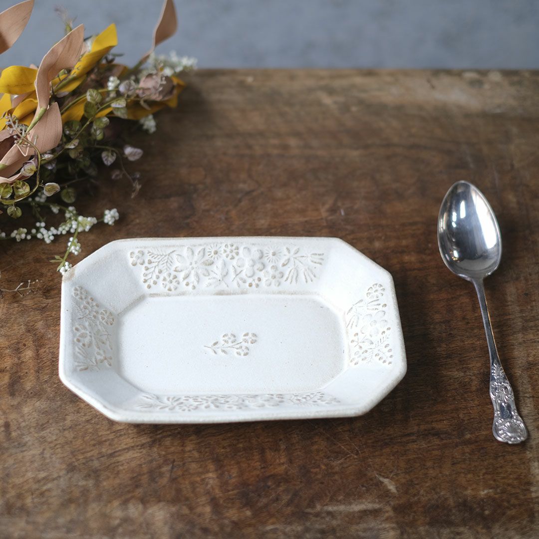 益子焼 kukka(クッカ) 八角皿 中 22cm キナリ色 わかさま陶芸 若林健吾