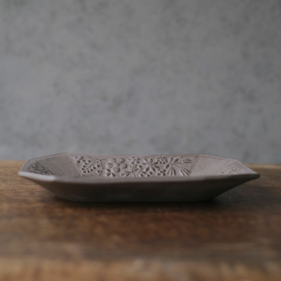 益子焼 kukka(クッカ) 八角皿 中 22cm ココアグレー色 わかさま陶芸 若林健吾7