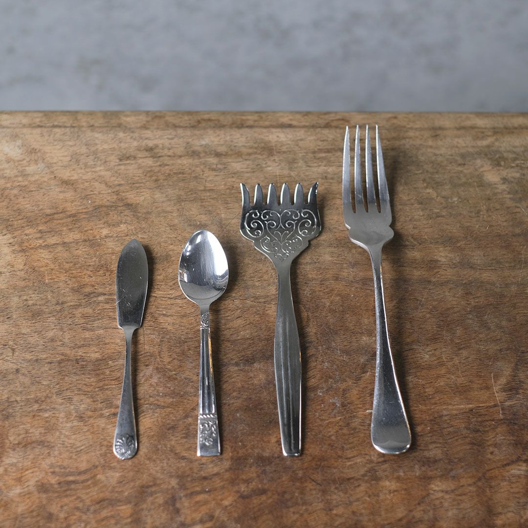 お得なヴィンテージカトラリー 4本セット