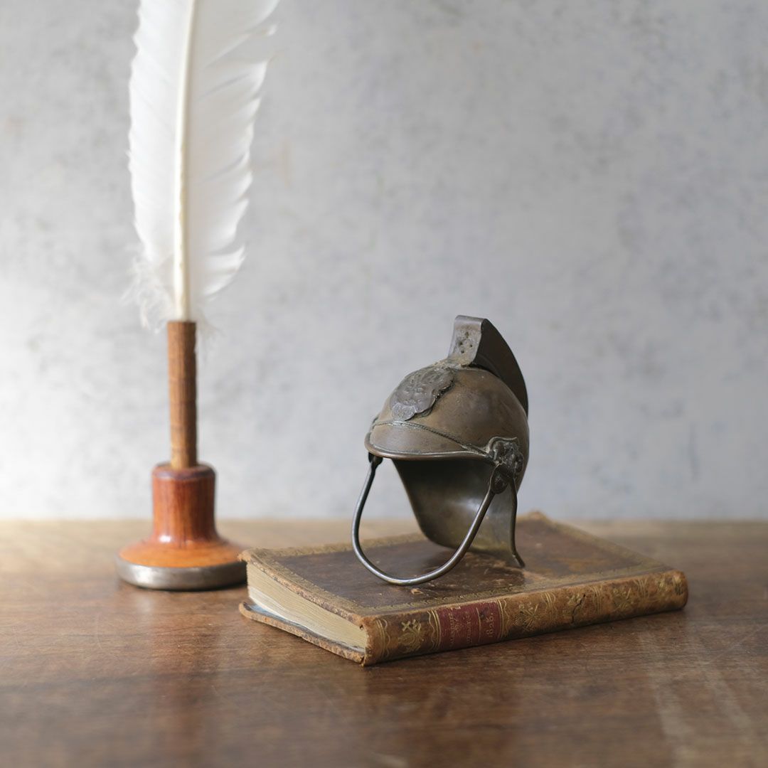 アンティークオブジェ ヘルメット イギリス 真鍮 置物