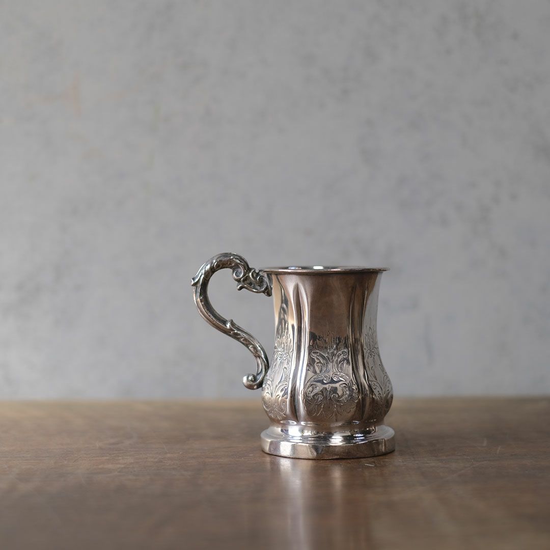 アンティークマグカップ イギリス シルバープレート1