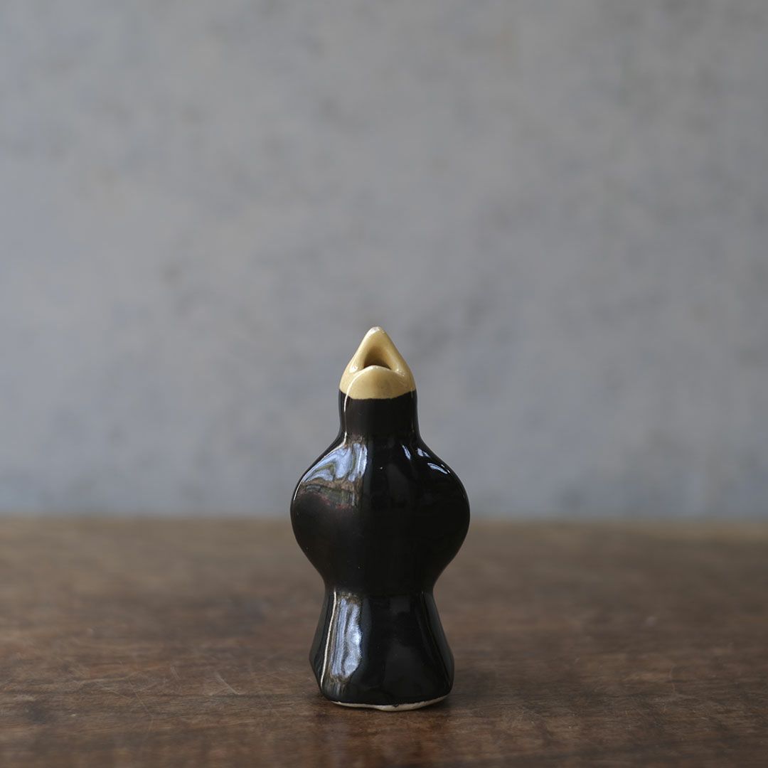 アンティーク ブラックバードパイファネル  陶器の鳥3