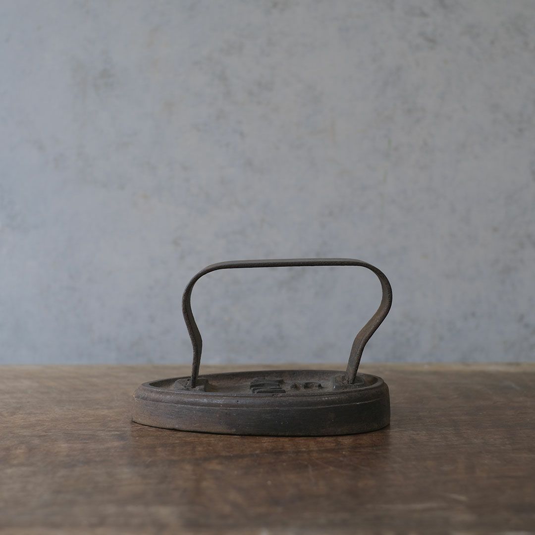 アンティーク ソリッドアイロン ブックエンドやペーパーウェイト 置物2