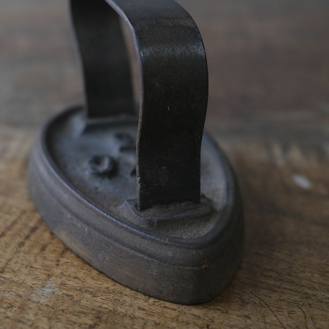 アンティーク ソリッドアイロン ブックエンドやペーパーウェイト 置物8