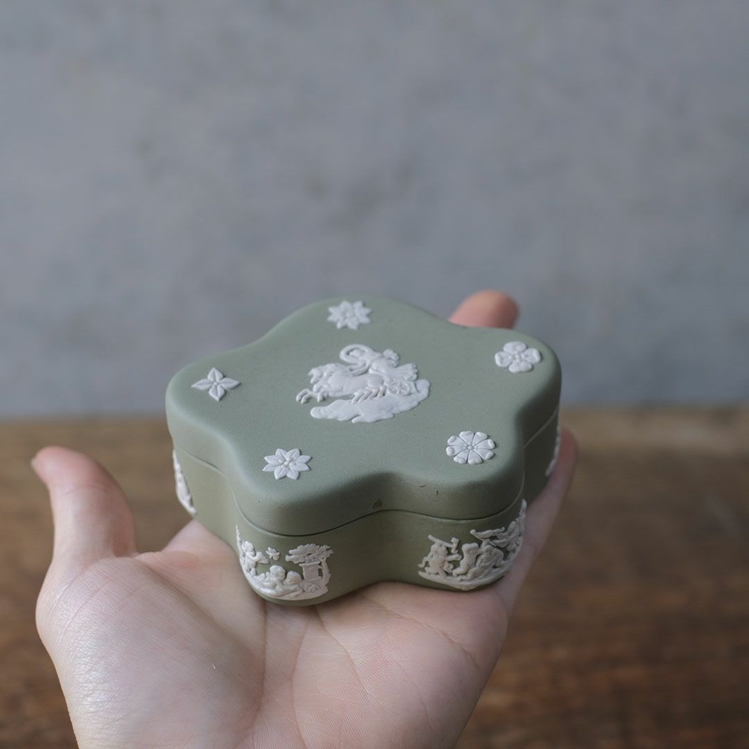 ヴィンテージ WEDGWOODジャスパー小物入れ グリーン ストーンウェア2