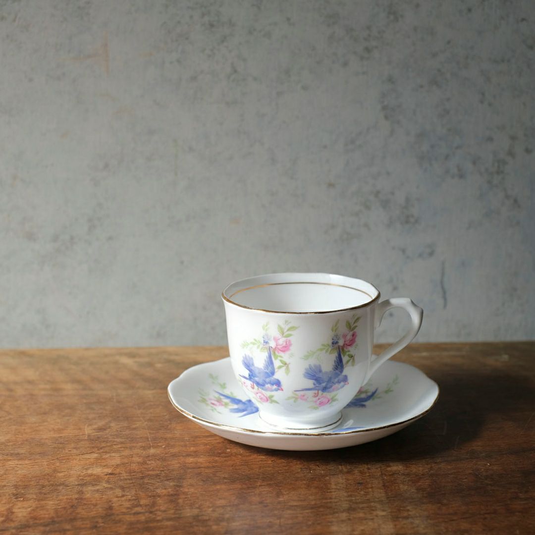 アンティークティーカップ ロイヤルアルバート 珍しい鳥モチーフの通販